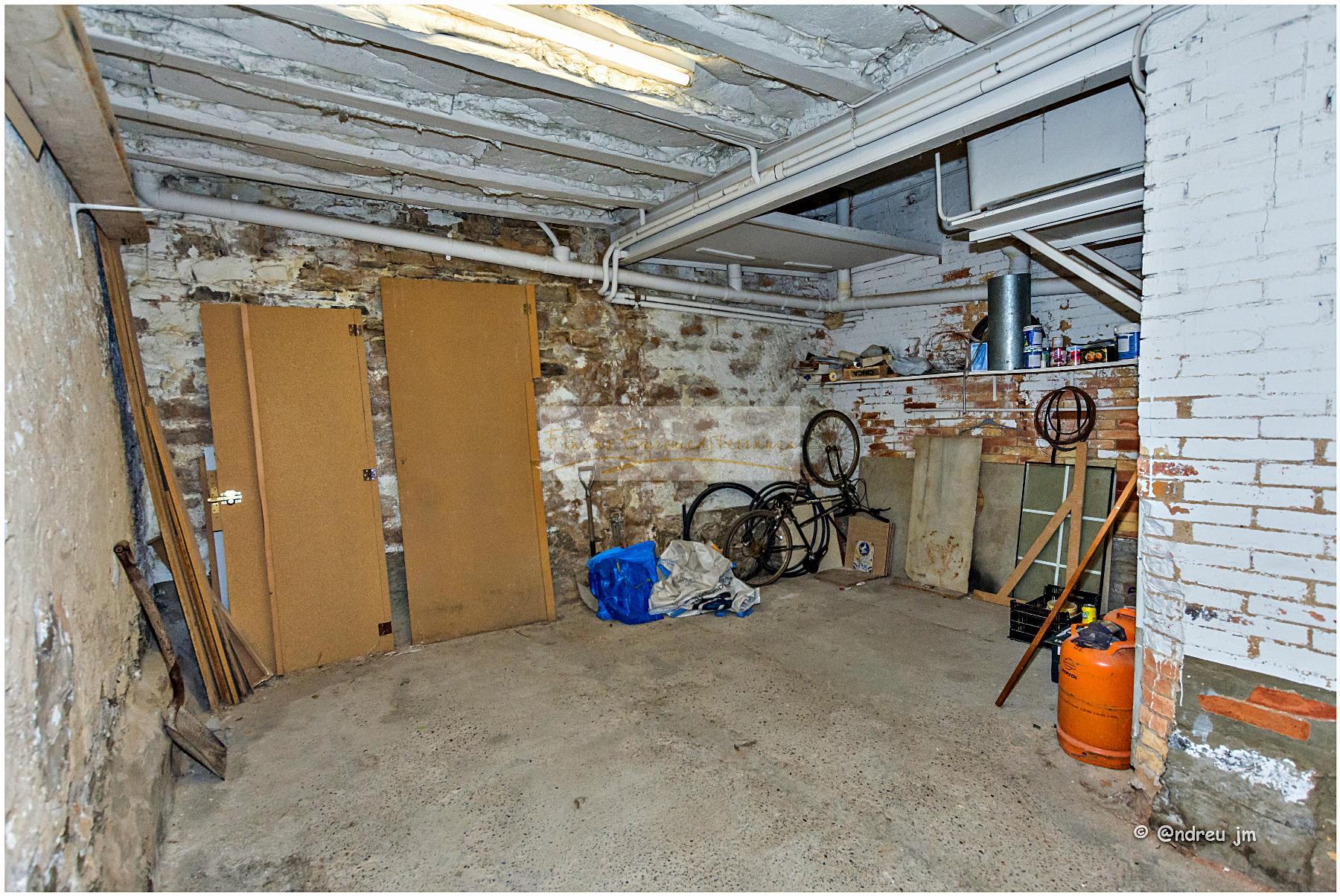 Venda de casa a Montmaneu