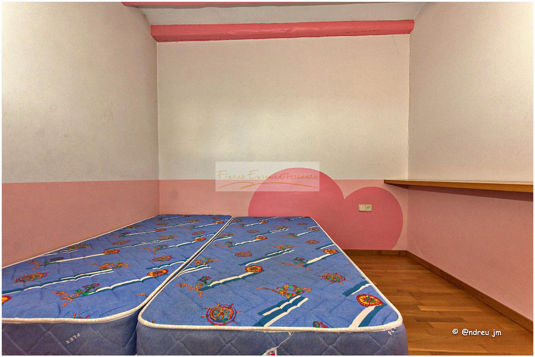 Venda de casa a Montmaneu