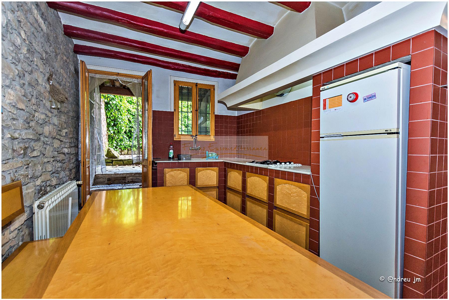 Venda de casa a Montmaneu