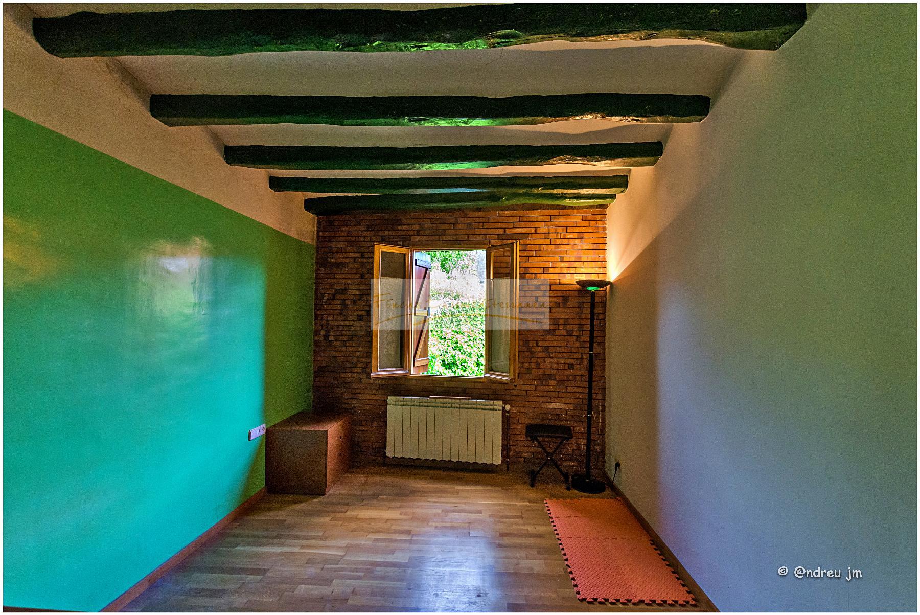 Venda de casa a Montmaneu