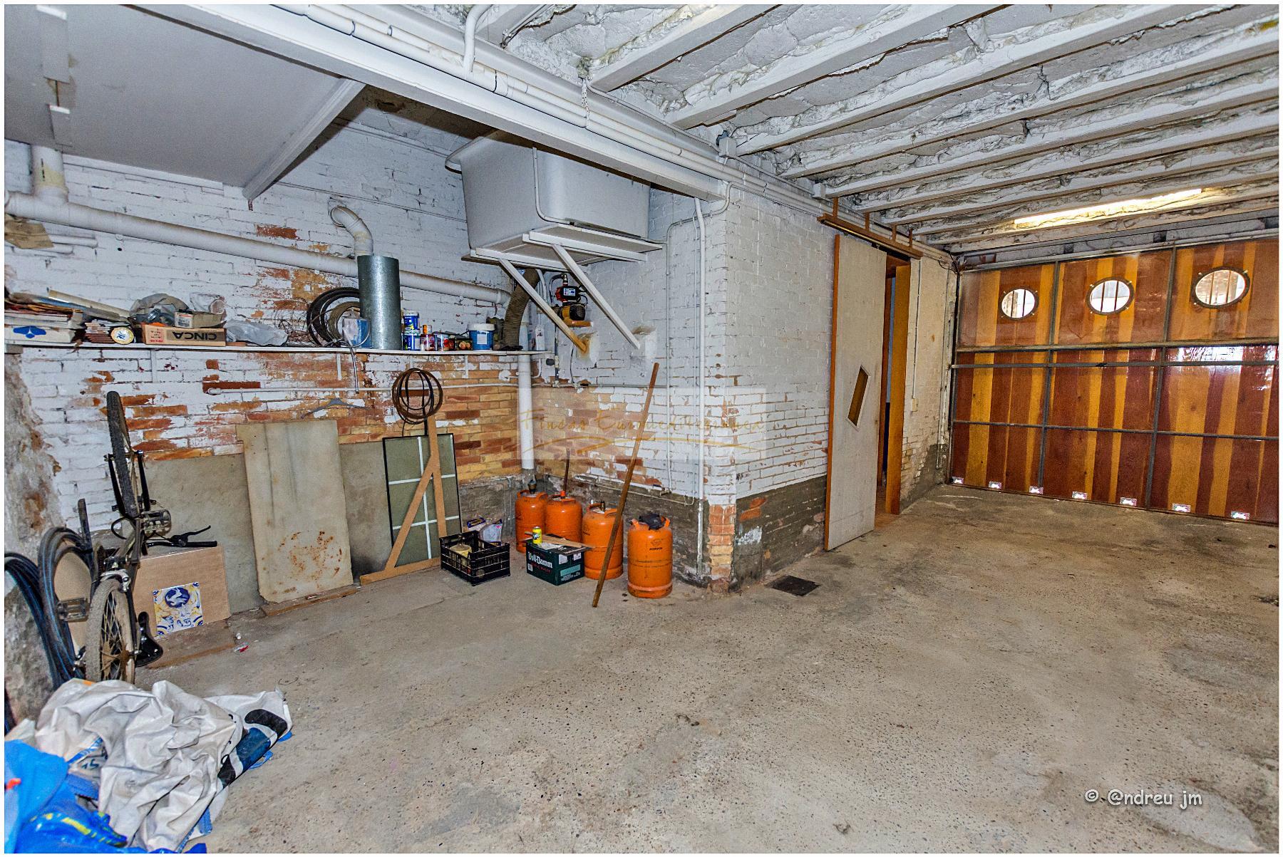 Venda de casa a Montmaneu