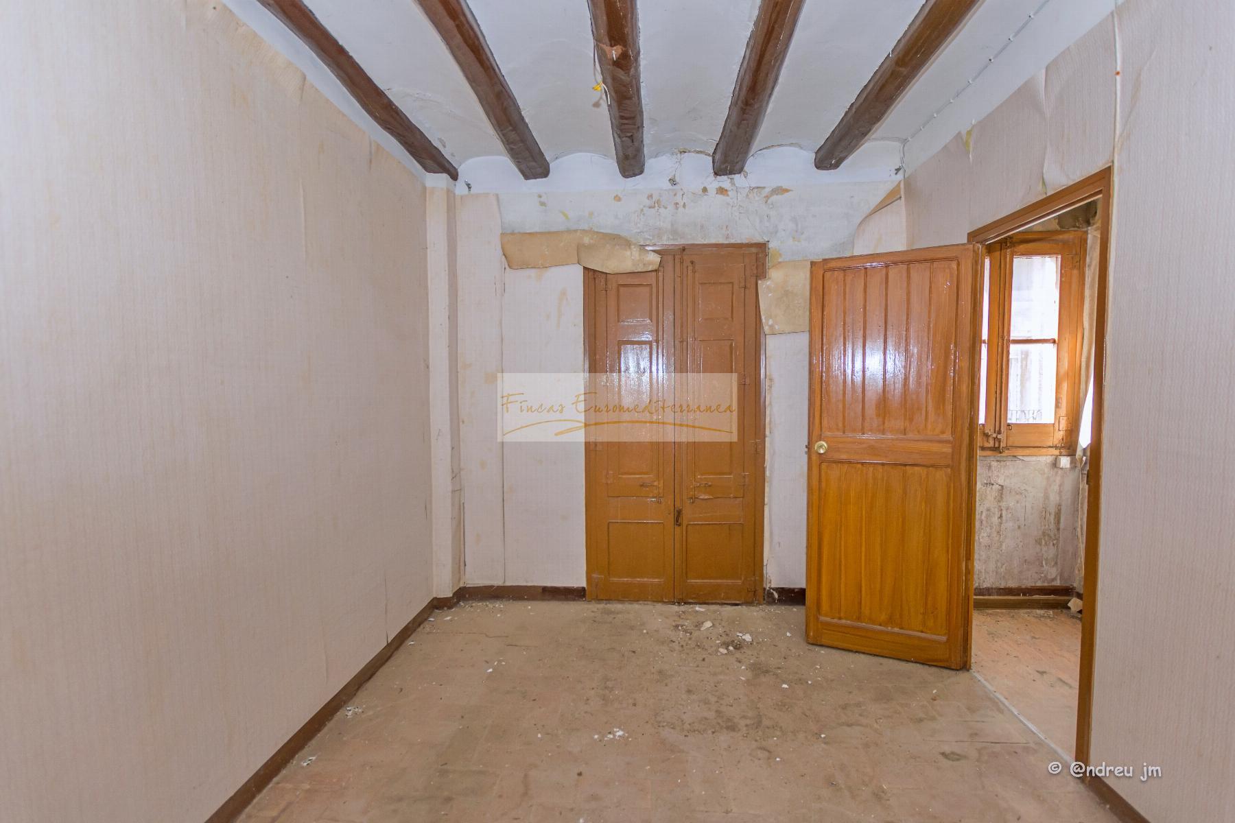 Venda de casa a Sant Guim de Freixenet