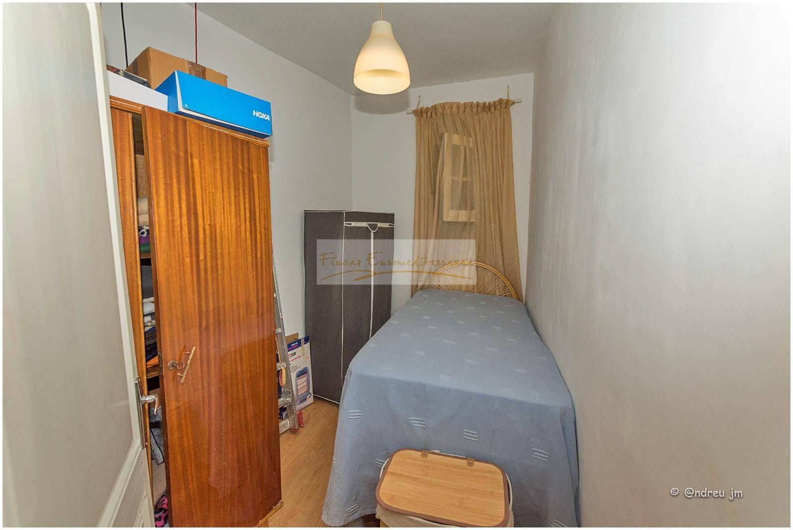 Venda de casa a Montmaneu