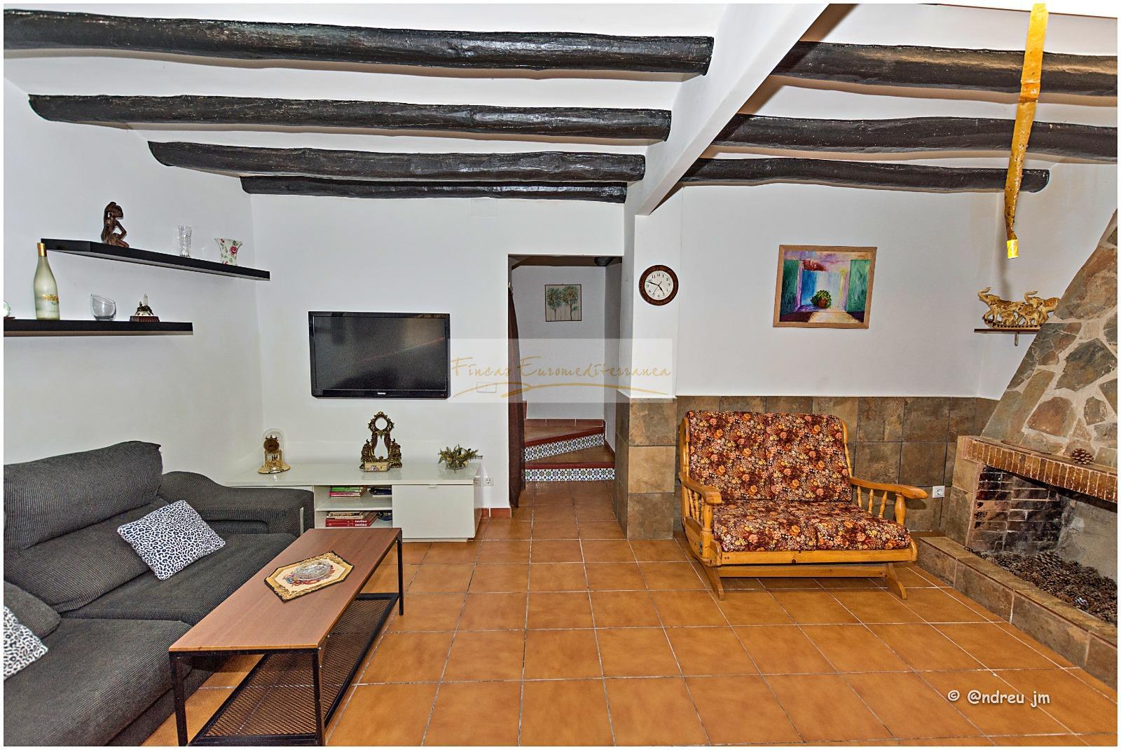 Venda de casa a Montmaneu