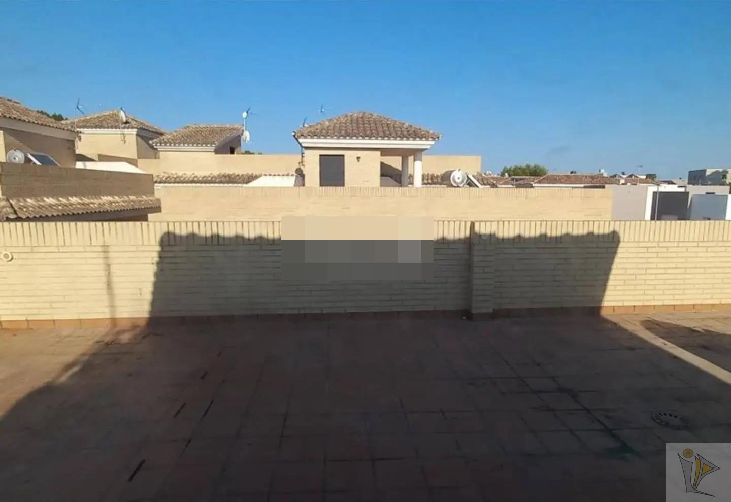 For sale of chalet in La Pobla de Vallbona