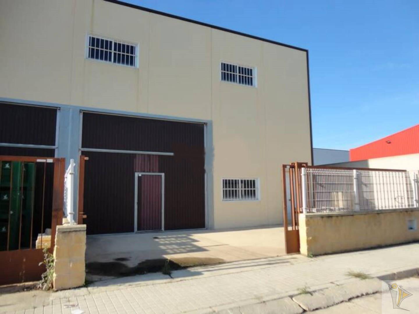For sale of industrial plant/warehouse in Quartell