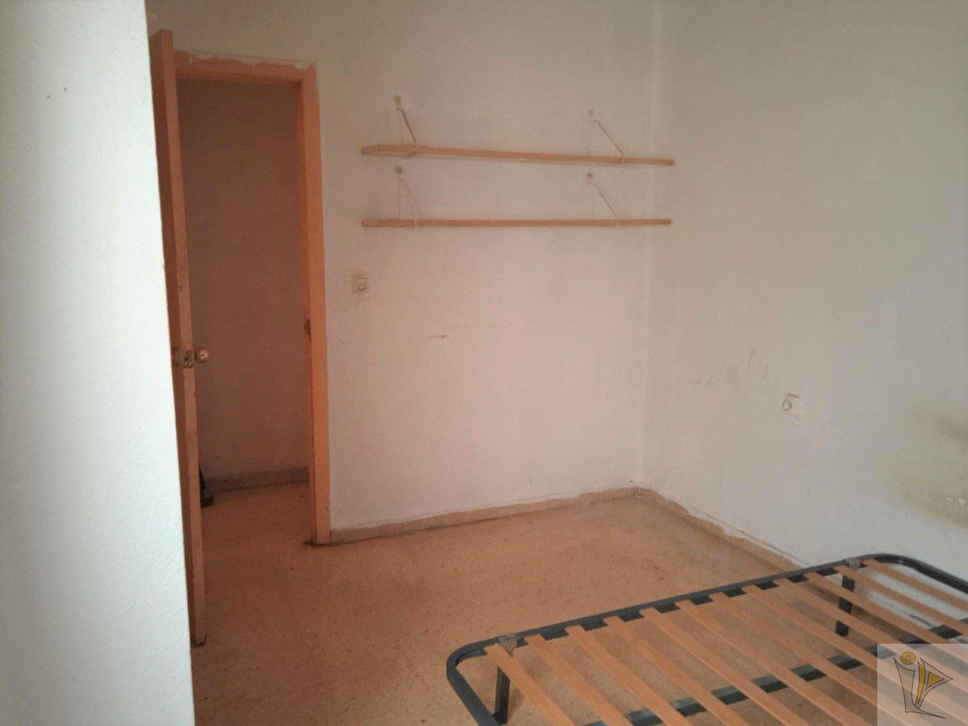 For sale of flat in Valencia