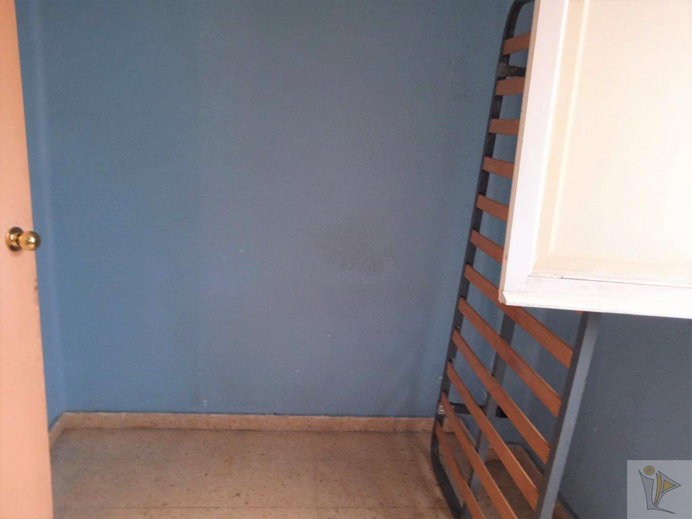 For sale of flat in Valencia