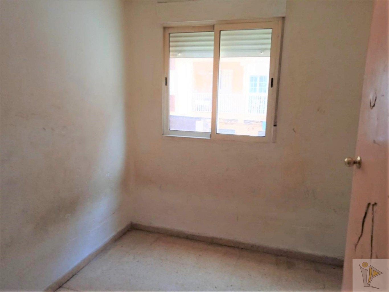 For sale of flat in Valencia