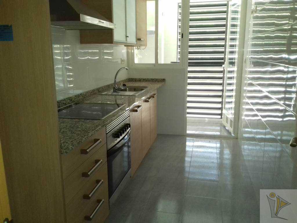 For sale of flat in Náquera