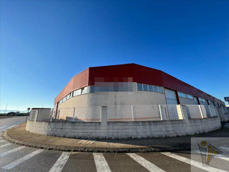 Venta de nave industrial en San Juan de Énova
