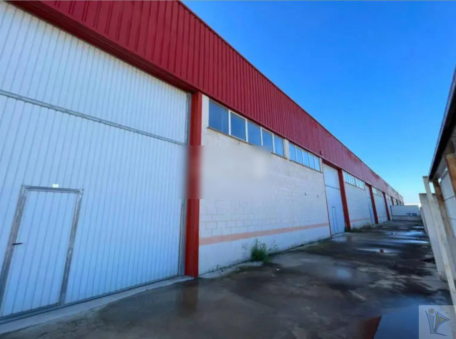 Venta de nave industrial en San Juan de Énova