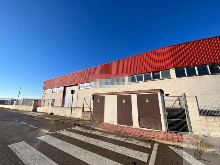 Venta de nave industrial en San Juan de Énova