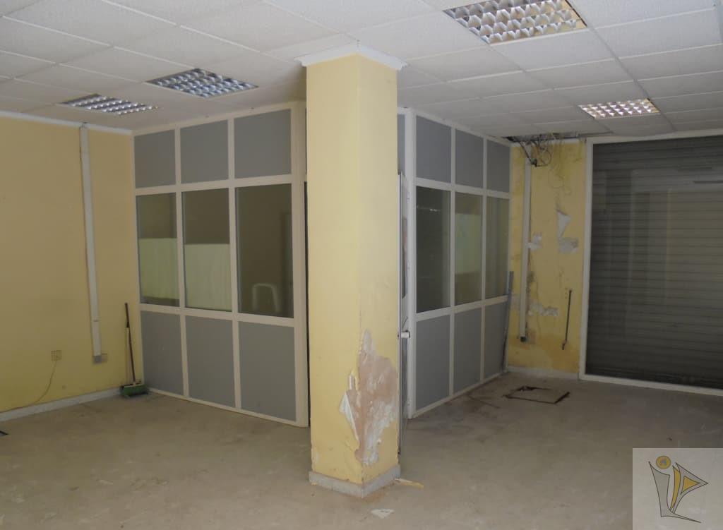 For sale of commercial in Valencia