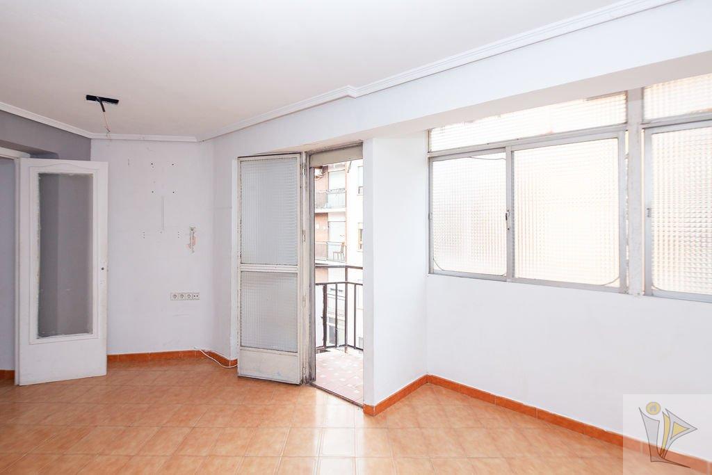 For sale of flat in Mislata