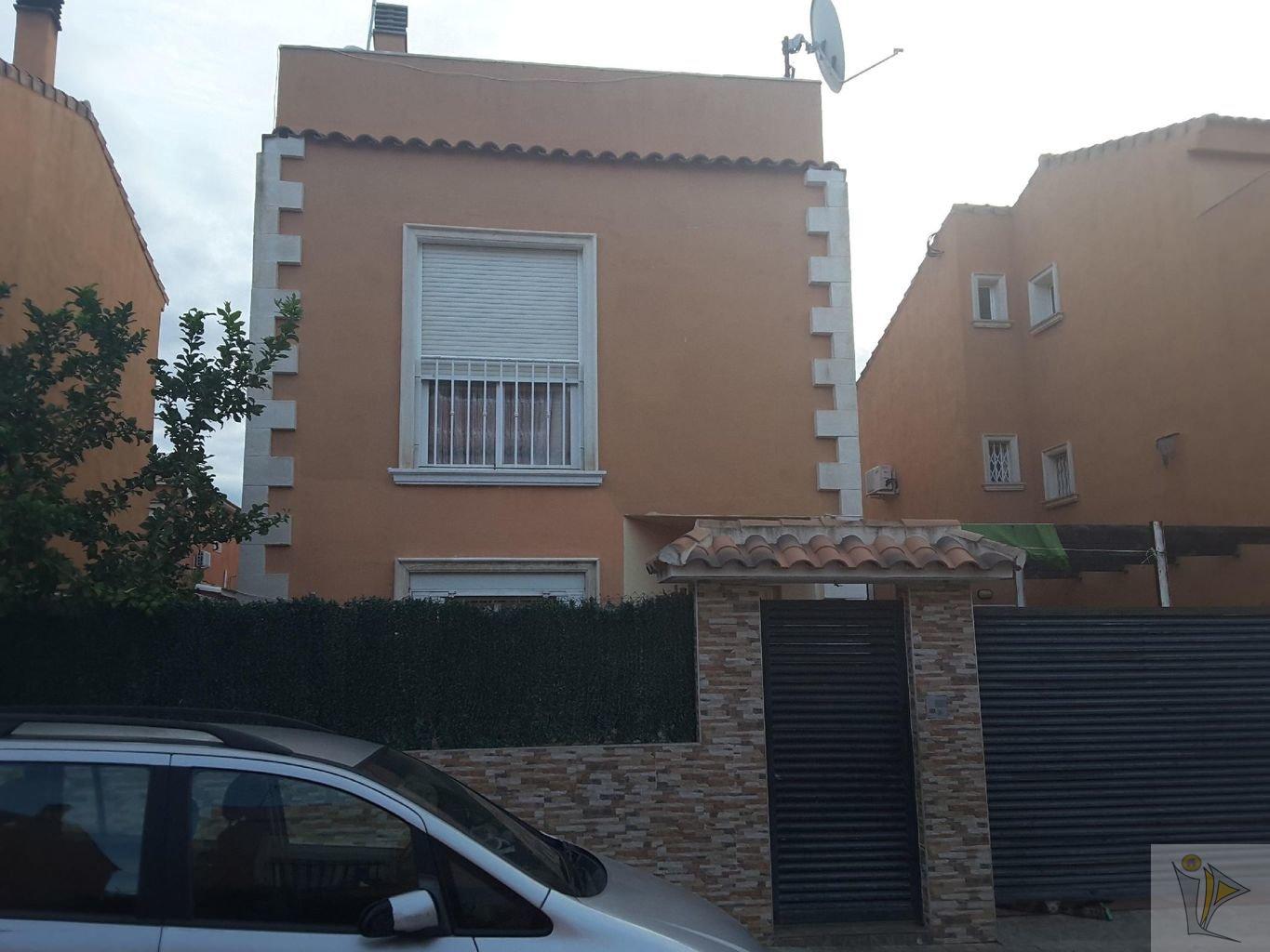 Venta de chalet en La Pobla de Vallbona