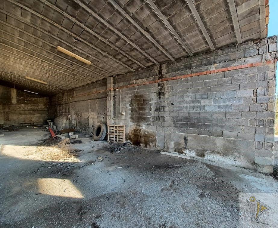 For sale of industrial plant/warehouse in Alborache