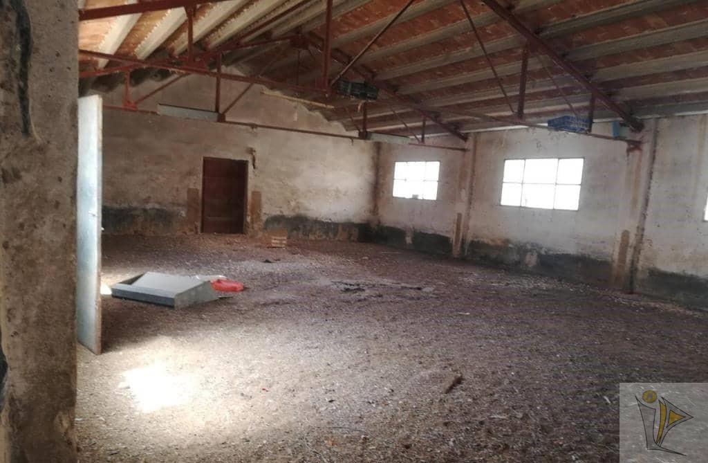 For sale of industrial plant/warehouse in Utiel
