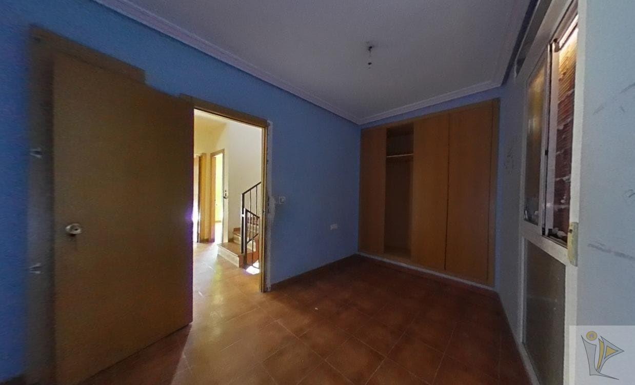 For sale of chalet in Llíria