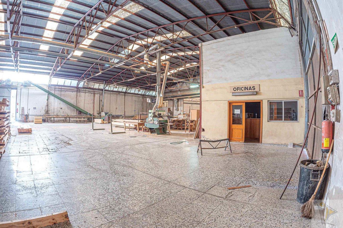 For sale of industrial plant/warehouse in Orihuela