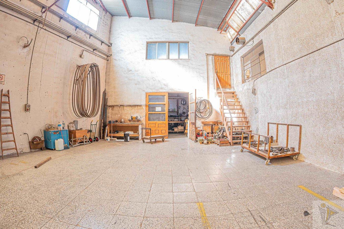 For sale of industrial plant/warehouse in Orihuela