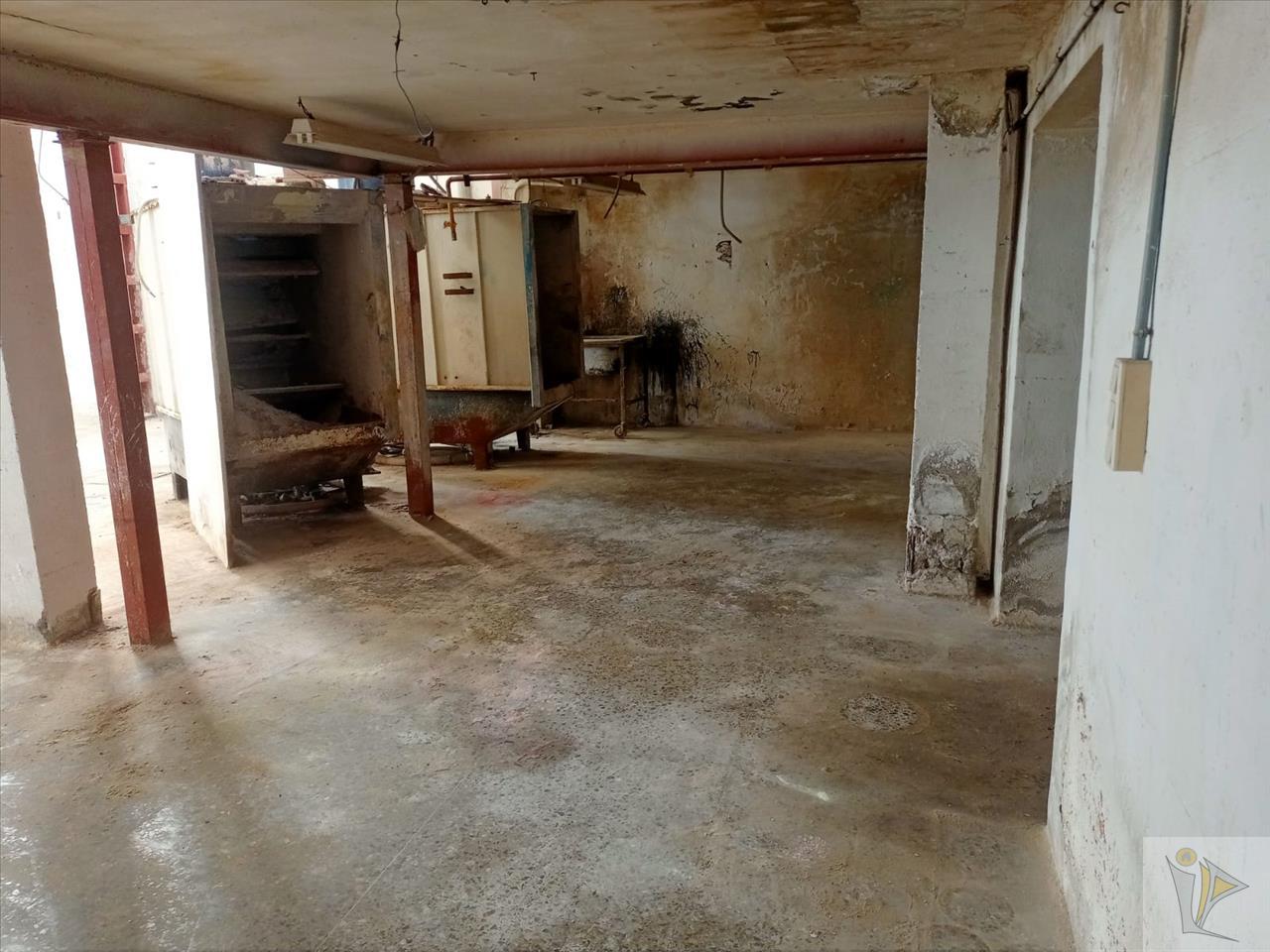 Venta de nave industrial en Manises