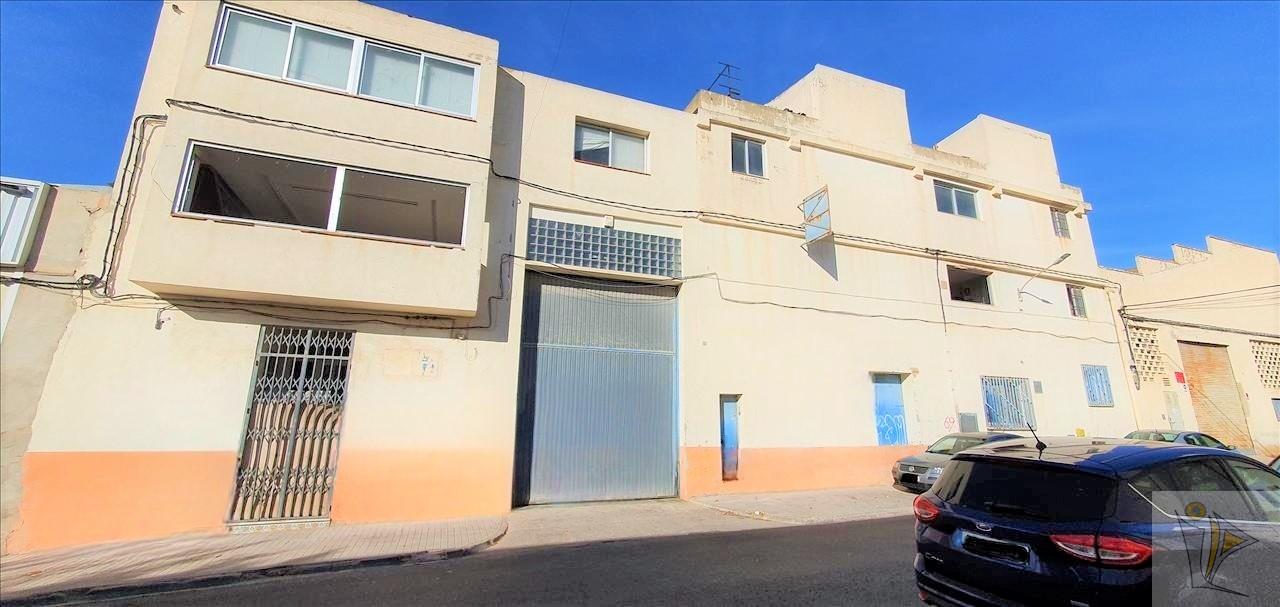 Venta de nave industrial en Manises