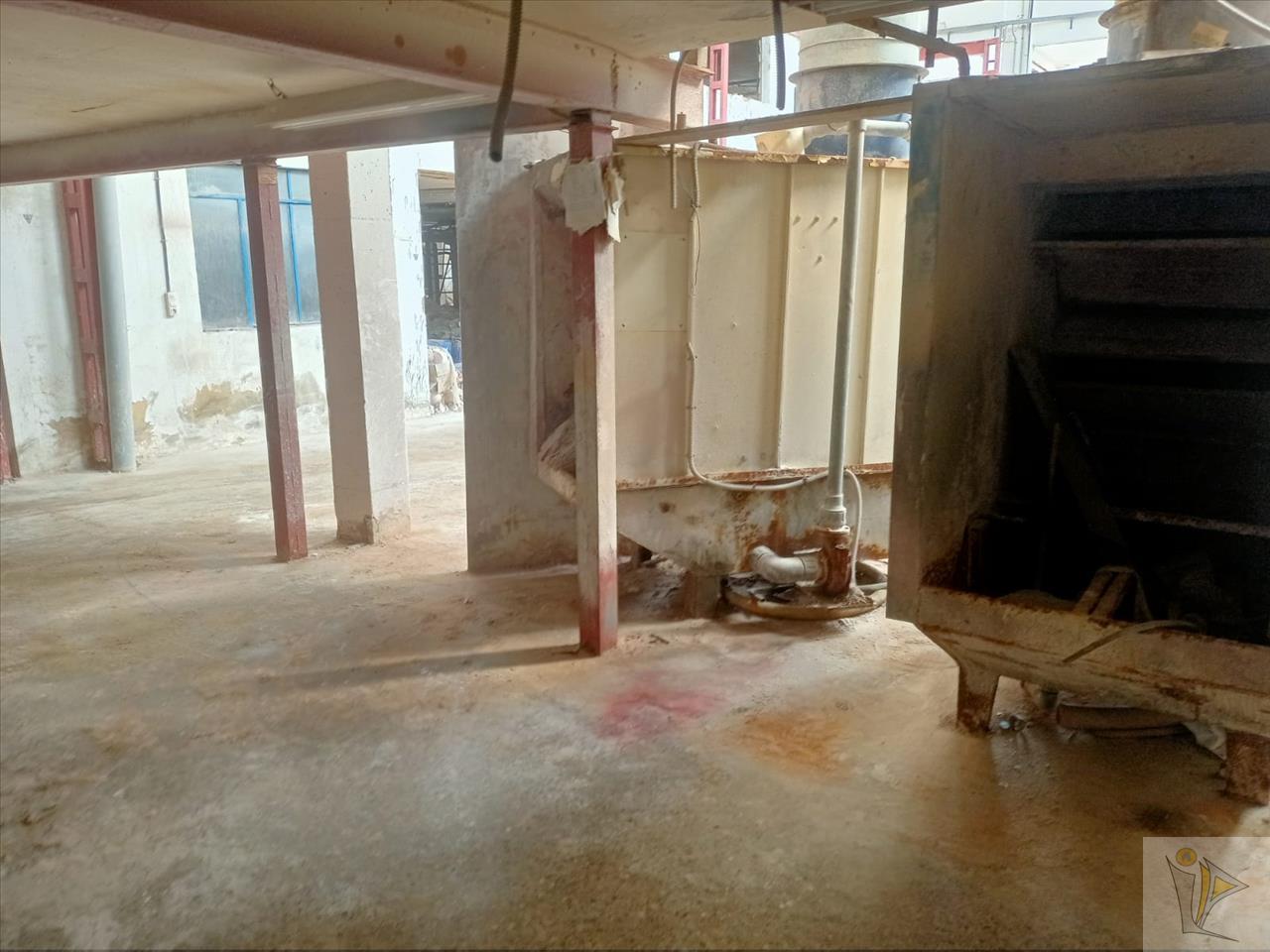 Venta de nave industrial en Manises