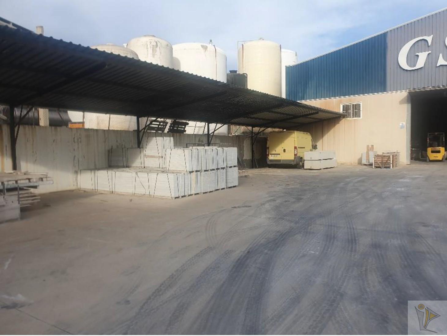 For sale of industrial plant/warehouse in Alcúdia de Crespins l
