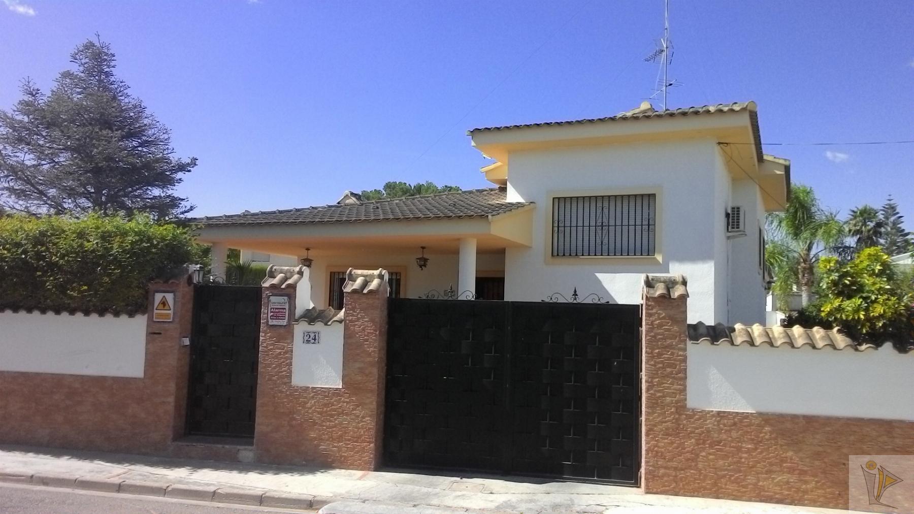 For sale of chalet in L´Eliana