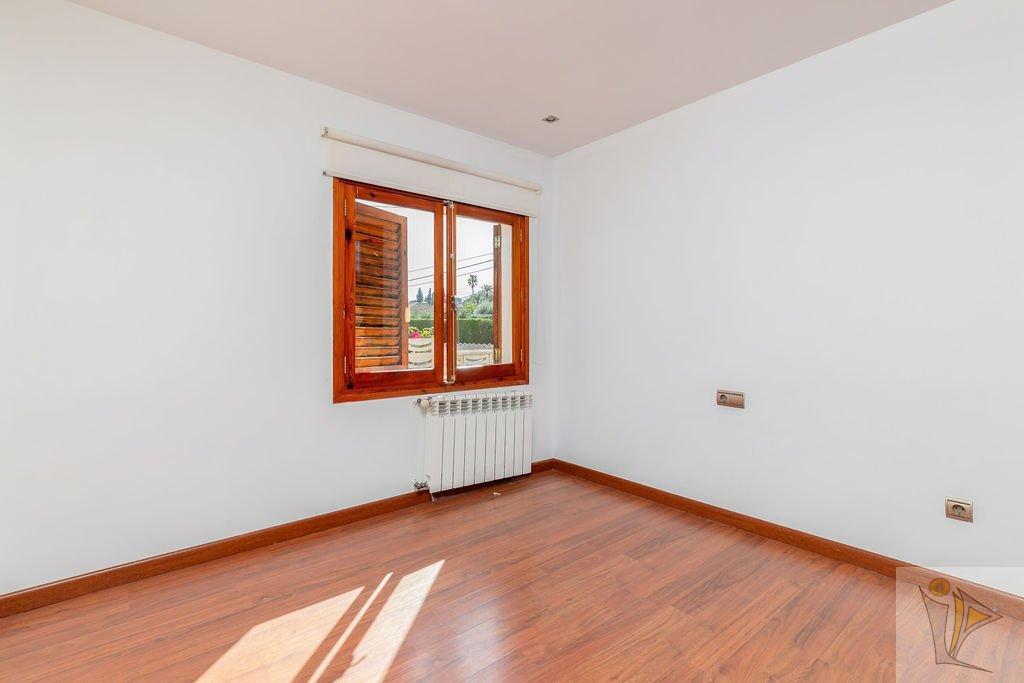 For sale of chalet in Riba-Roja de Túria