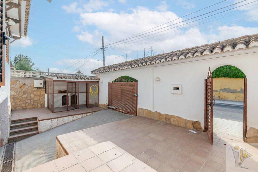 For sale of chalet in Riba-Roja de Túria