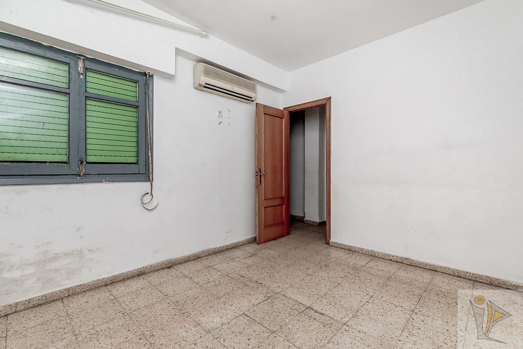 For sale of flat in Valencia
