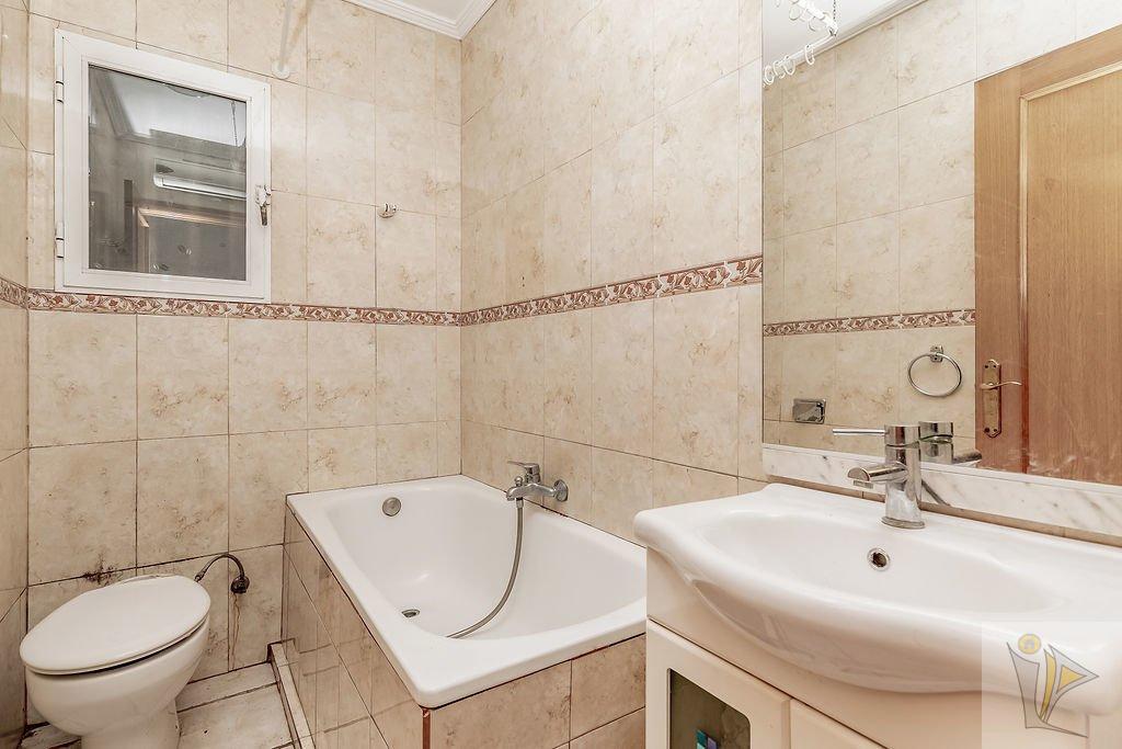For sale of flat in Valencia