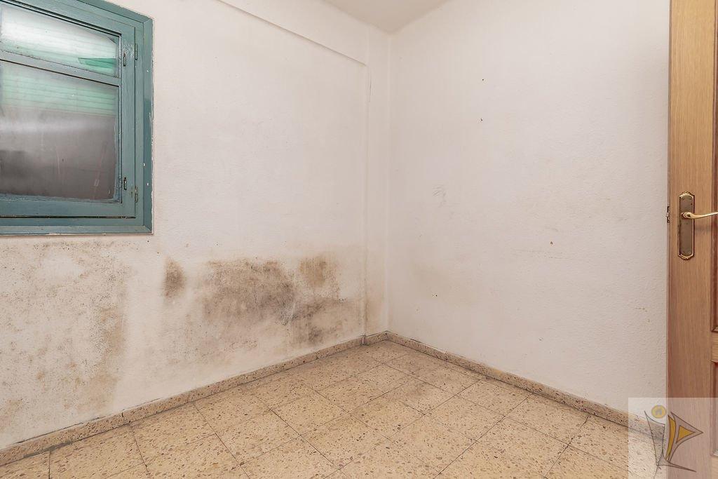 For sale of flat in Valencia