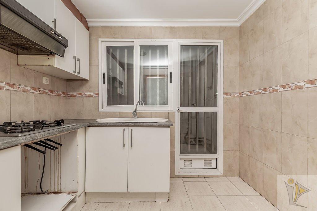 For sale of flat in Valencia