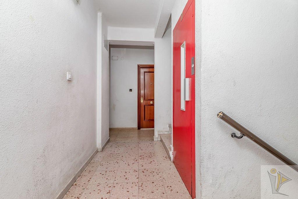 For sale of flat in Valencia