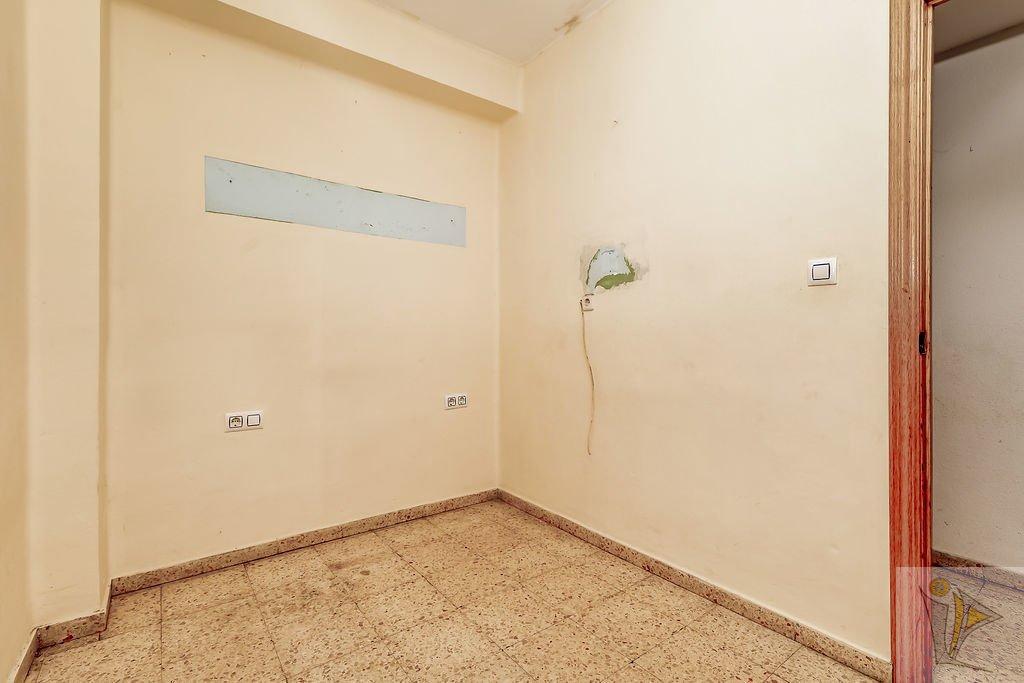 For sale of flat in Valencia