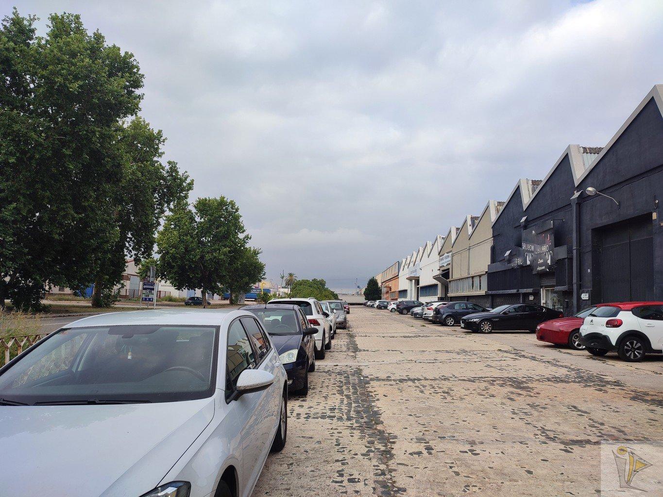 For sale of industrial plant/warehouse in Silla