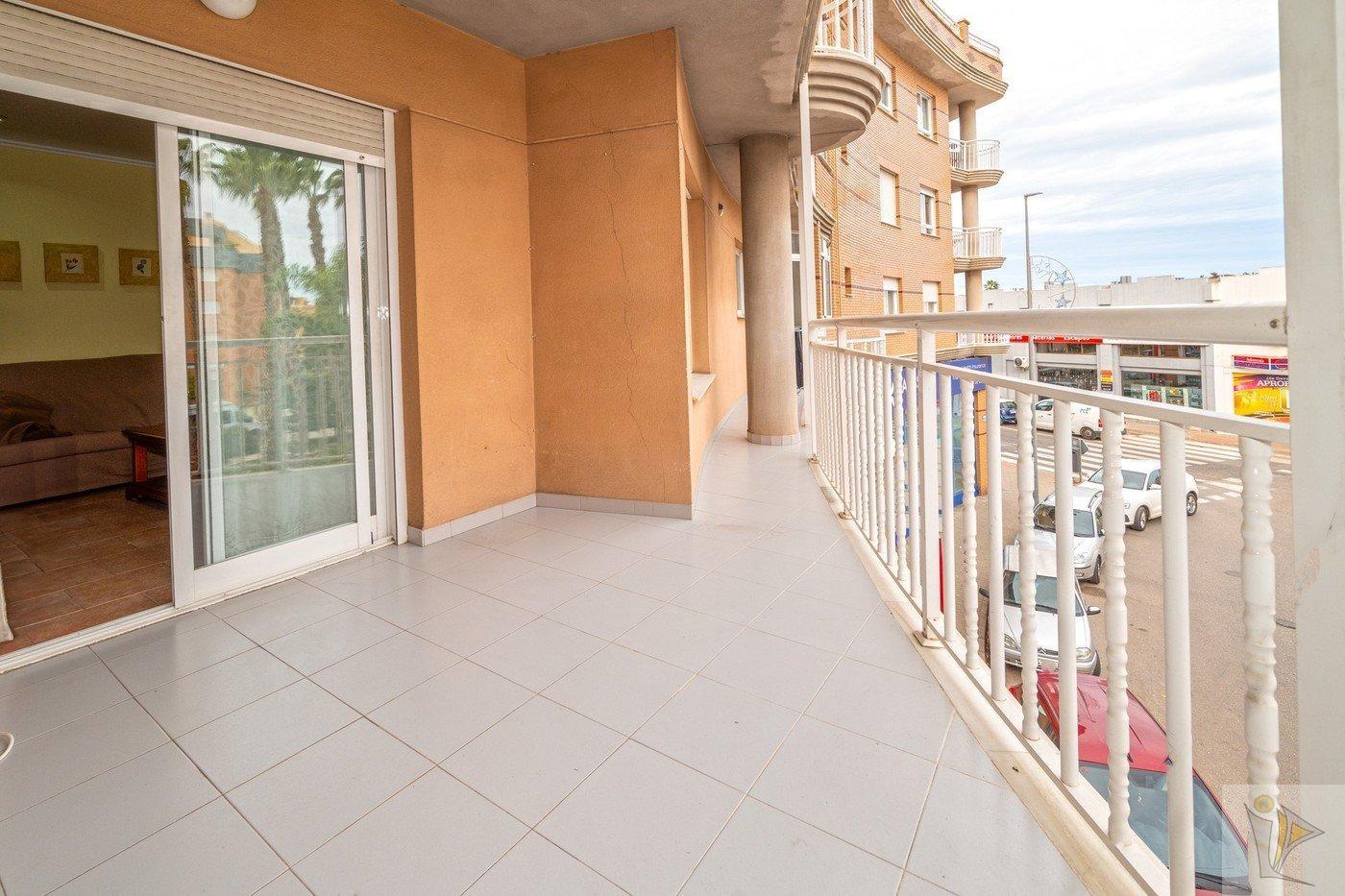 For sale of flat in Dénia