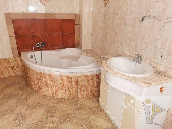 Venta de local comercial en La Pobla de Vallbona