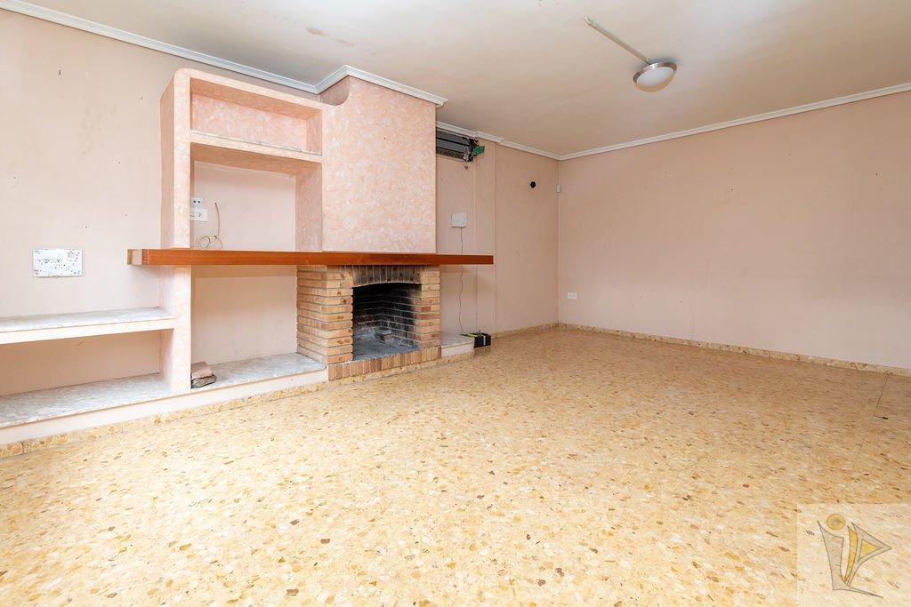 For sale of chalet in Torrent