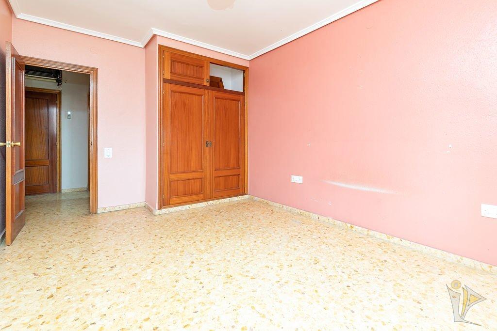 For sale of chalet in Torrent