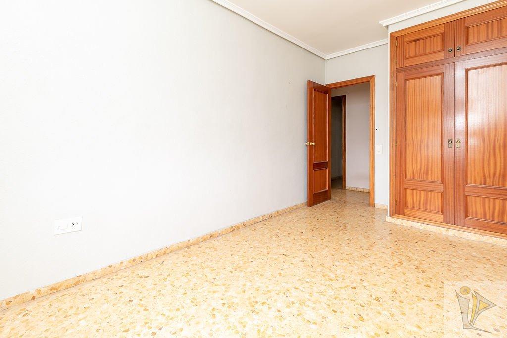For sale of chalet in Torrent