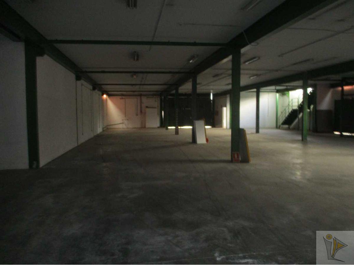 For sale of industrial plant/warehouse in Xirivella