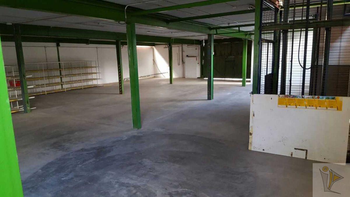 For sale of industrial plant/warehouse in Xirivella