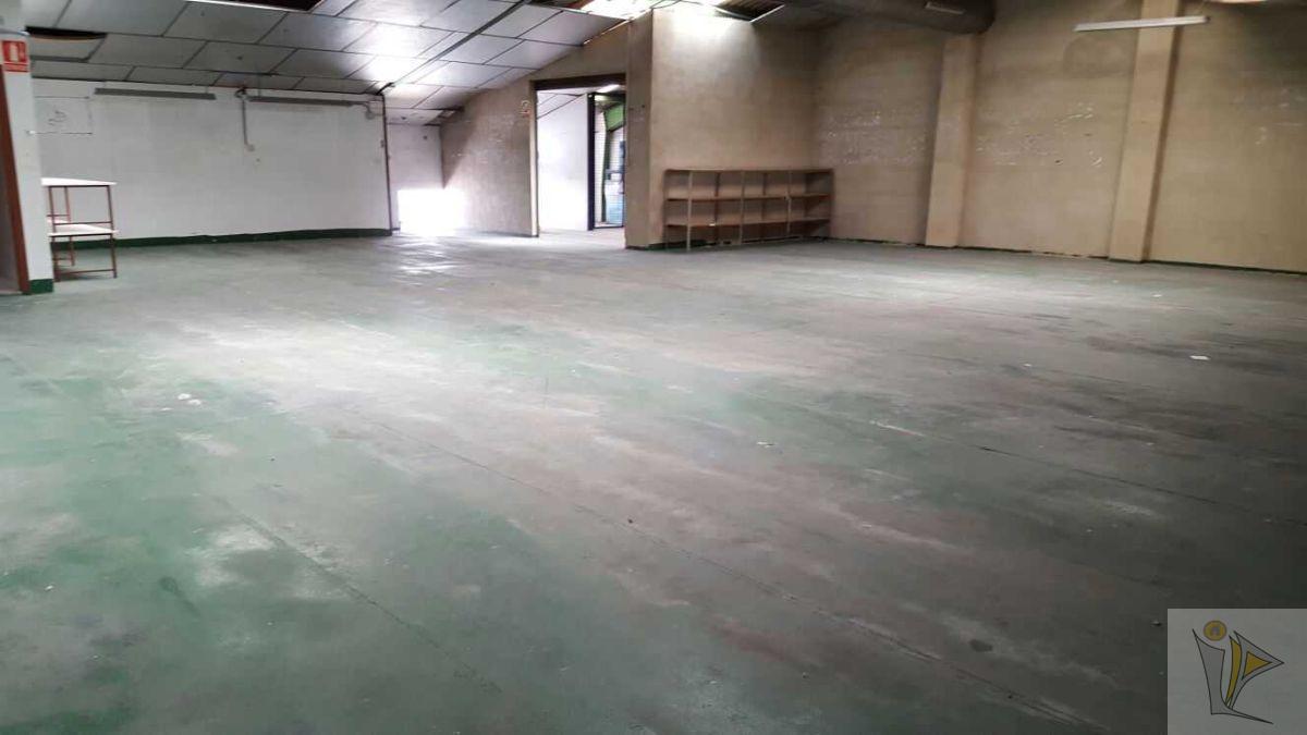 For sale of industrial plant/warehouse in Xirivella