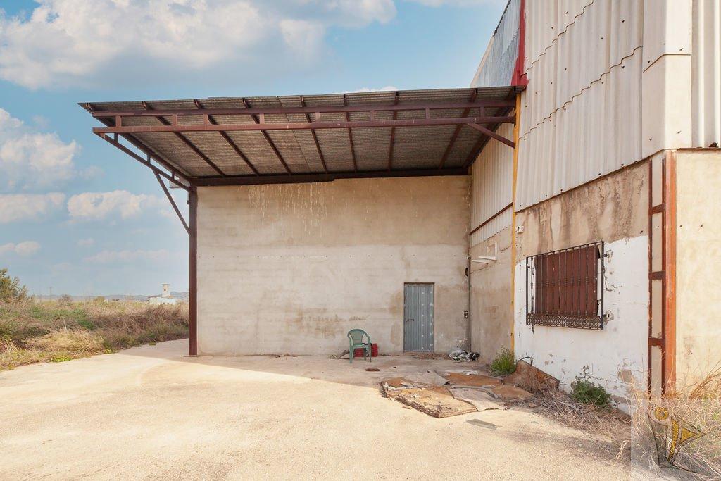 Venta de nave industrial en Xàtiva
