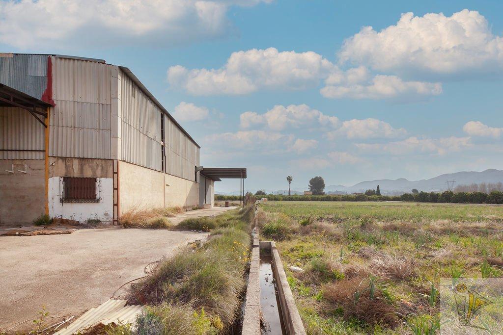 Venta de nave industrial en Xàtiva