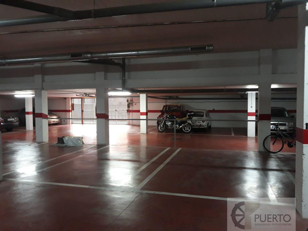 For sale of garage in La Ñora